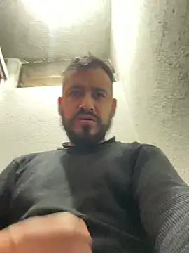 leonardohot1987 online show from 11, 1, 2025