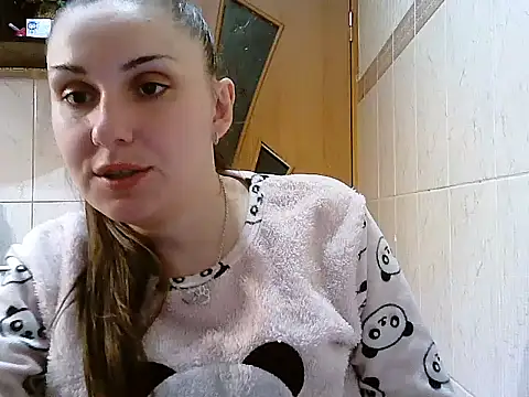 Yuliia30 online show from 17, 4, 2026