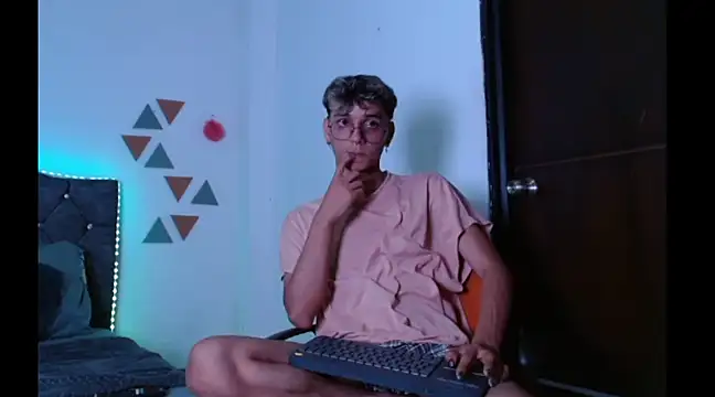 Snapshot of andrew_willyams chatting on 10, 1, 2025 andrew willyams online show from 10, 1, 2025