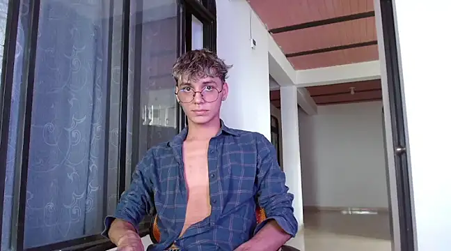 Snapshot of andrew_willyams chatting on 11, 1, 2025 andrew willyams online show from 11, 1, 2025