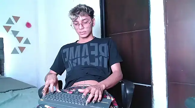 Snapshot of andrew_willyams chatting on 13, 1, 2025 andrew willyams online show from 13, 1, 2025