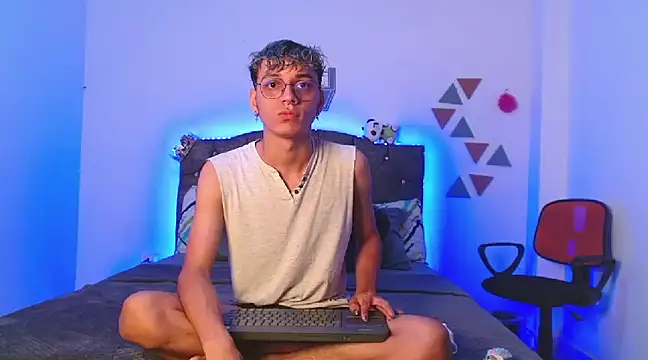 Snapshot of andrew_willyams chatting on 19, 1, 2025 andrew willyams online show from 19, 1, 2025