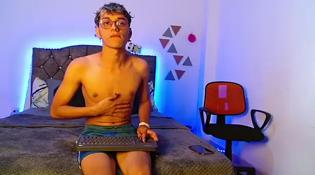 Snapshot of andrew_willyams chatting on 19, 1, 2025 andrew willyams online show from 19, 1, 2025