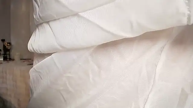 Hey-Cute online show from 9, 2, 2025