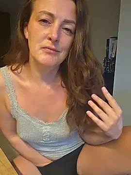 cumtomama online show from 13, 7, 2026