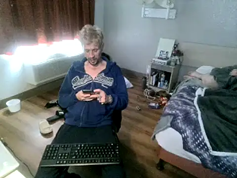 AQuickPhyx online show from 20, 2, 2025