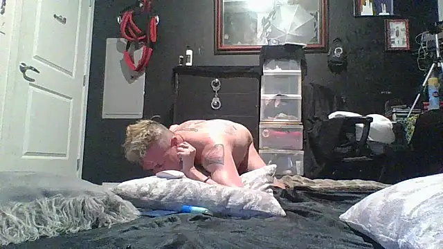 Snapshot of AQuickPhyx chatting on 18, 4, 2026 AQuickPhyx online show from 18, 4, 2026