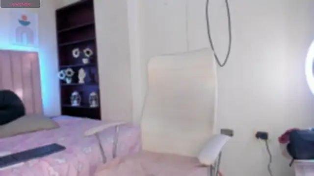 Snapshot of Kathe_slim chatting on 30, 4, 2026 Kathe slim online show from 30, 4, 2026