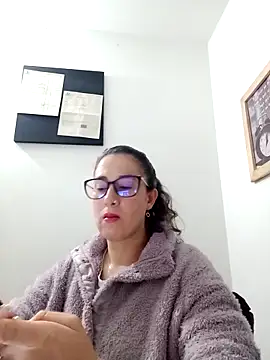 CHARLOTTE 1711 online show from 10, 3, 2025