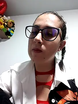 CHARLOTTE 1711 online show from 18, 10, 2025