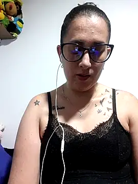 CHARLOTTE 1711 online show from 28, 10, 2025