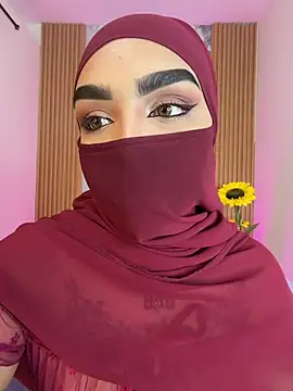 Snapshot of Maissa_Alabi chatting on 27, 7, 2026 Maissa Alabi online show from 27, 7, 2026