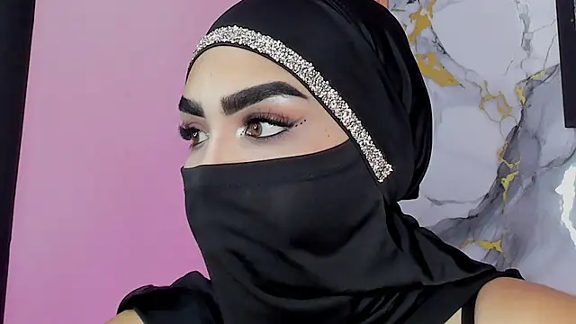 Snapshot of Maissa_Alabi chatting on 9, 8, 2026 Maissa Alabi online show from 9, 8, 2026