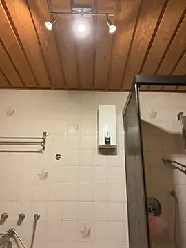 Black sweet Rose online show from 3, 2, 2025