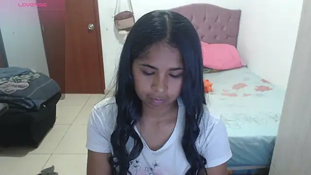 july-feria online show from 25, 11, 2025