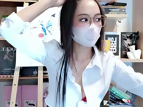 Lush-Office online show from 8, 10, 2025