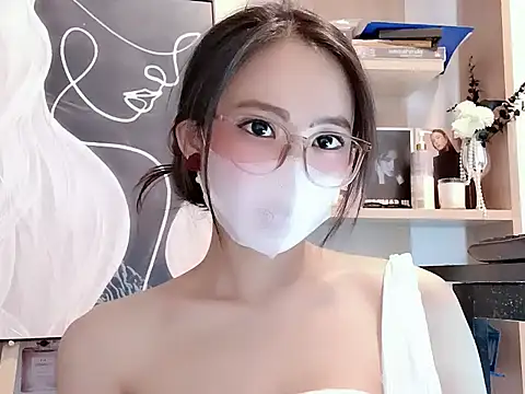 Lush-Office online show from 26, 11, 2025