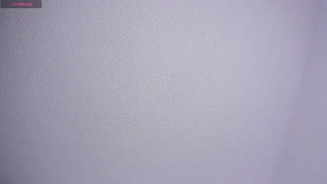 raven  white1 online show from 18, 2, 2025