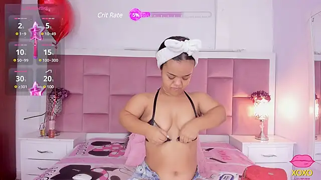 Snapshot of AnieRey chatting on 11, 2, 2025 AnieRey online show from 11, 2, 2025