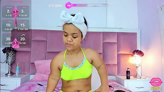 Snapshot of AnieRey chatting on 14, 3, 2025 AnieRey online show from 14, 3, 2025