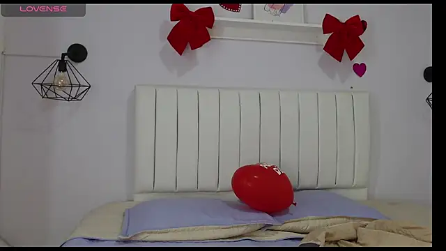 esmeralda-bk online show from 3, 3, 2025