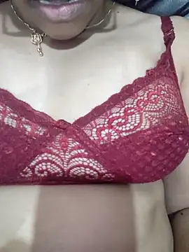 nikkibenza online show from 26, 2, 2025