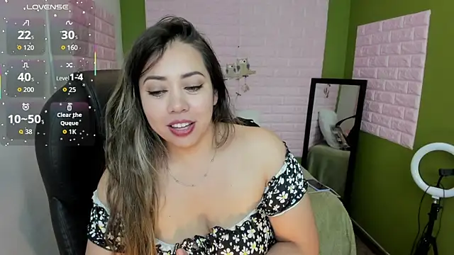 zahra Jalid online show from 13, 11, 2025