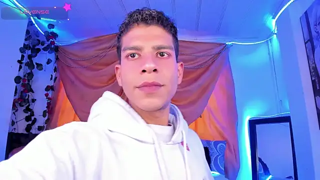 Ethan Boyy online show from 6, 11, 2025