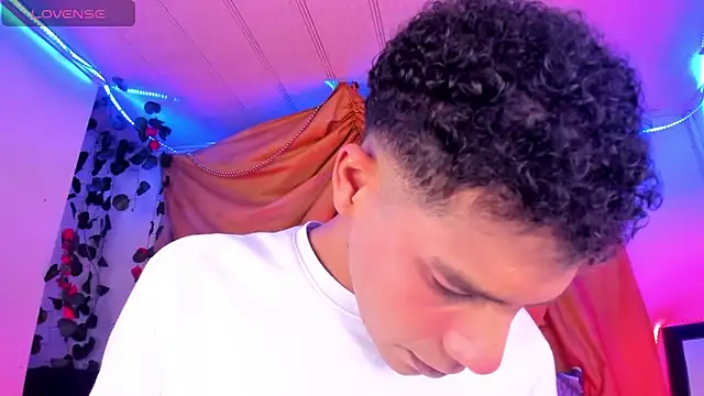 Ethan Boyy online show from 19, 12, 2025