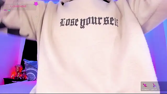 Ethan Boyy online show from 5, 5, 2026