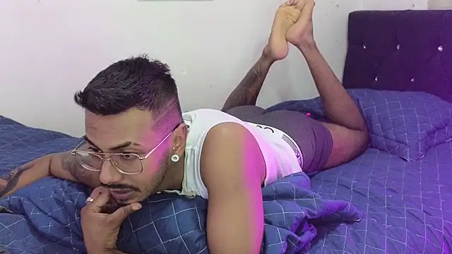 Snapshot of eros-0001 chatting on 19, 1, 2025 eros-0001 online show from 19, 1, 2025