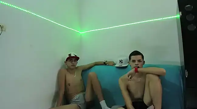 Latinos 2001 online show from 16, 2, 2025