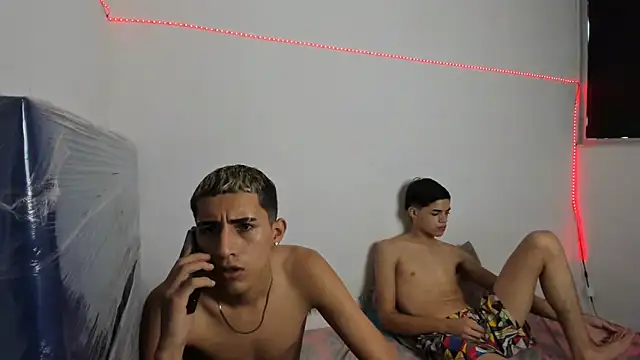 Latinos 2001 online show from 26, 2, 2025