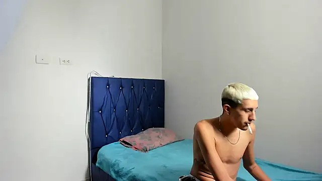 Latinos 2001 online show from 20, 3, 2025