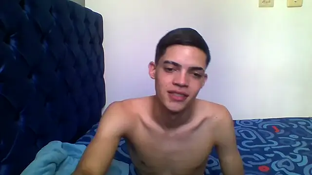 Latinos 2001 online show from 5, 5, 2026