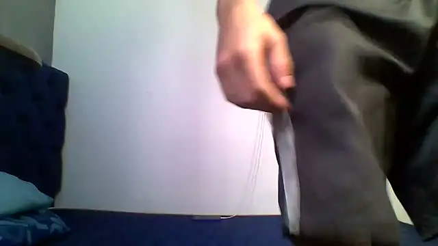 Latinos 2001 online show from 6, 7, 2026