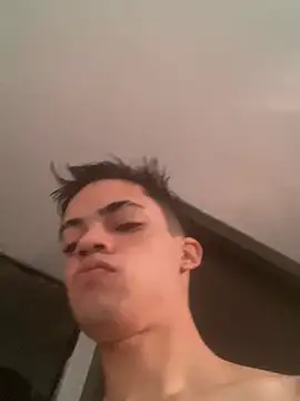 Latinos 2001 online show from 12, 7, 2026