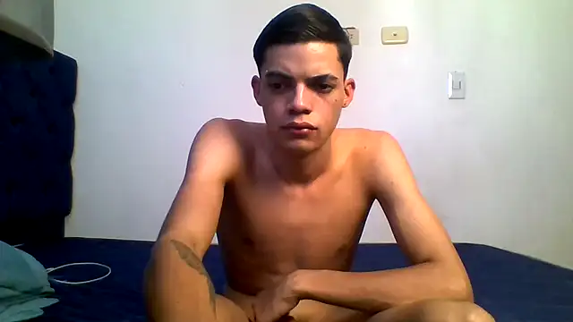 Latinos 2001 online show from 28, 7, 2026