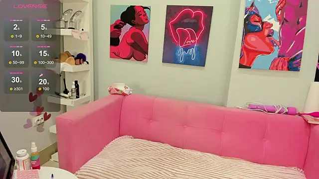 Brilly Lily online show from 4, 10, 2025