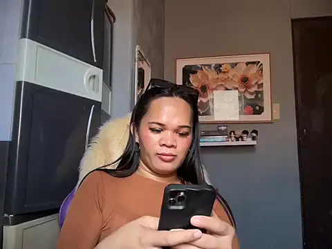 Snapshot of SophiaCourthaway chatting on 15, 5, 2026 SophiaCourthaway online show from 15, 5, 2026