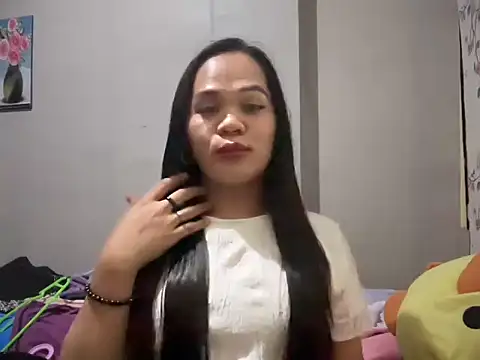 Snapshot of SophiaCourthaway chatting on 18, 5, 2026 SophiaCourthaway online show from 18, 5, 2026