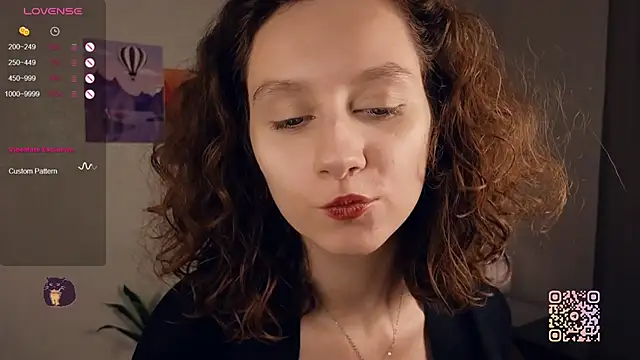 Leya Curly online show from 9, 9, 2025