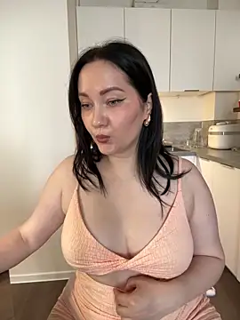 Kiss My Body online show from 10, 5, 2026
