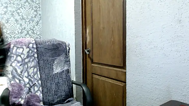 LauraBlan online show from 5, 12, 2024