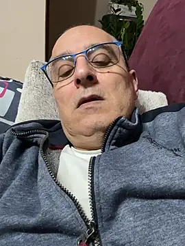 Snapshot of sempreilmio2 chatting on 17, 3, 2025 sempreilmio2 online show from 17, 3, 2025