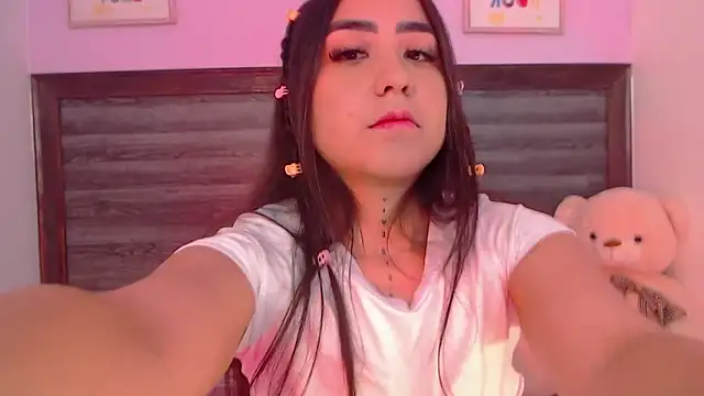 AdaaMillan online show from 5, 3, 2026