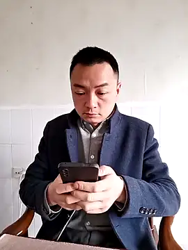 Snapshot of swg176 chatting on 6, 3, 2025 swg176 online show from 6, 3, 2025