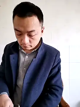 Snapshot of swg176 chatting on 6, 3, 2025 swg176 online show from 6, 3, 2025