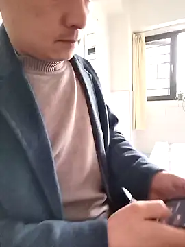 Snapshot of swg176 chatting on 11, 3, 2025 swg176 online show from 11, 3, 2025