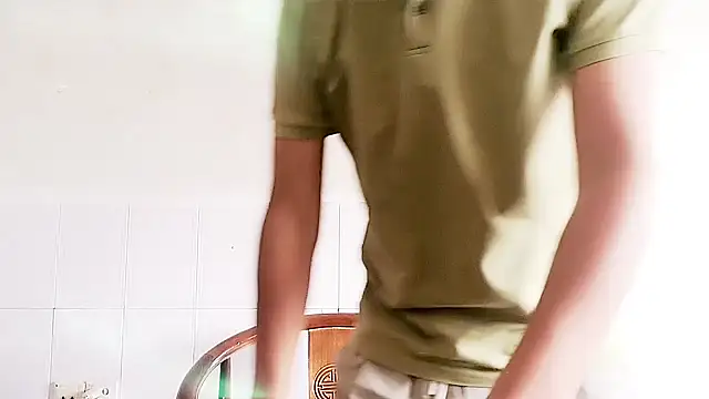 Snapshot of swg176 chatting on 10, 9, 2025 swg176 online show from 10, 9, 2025